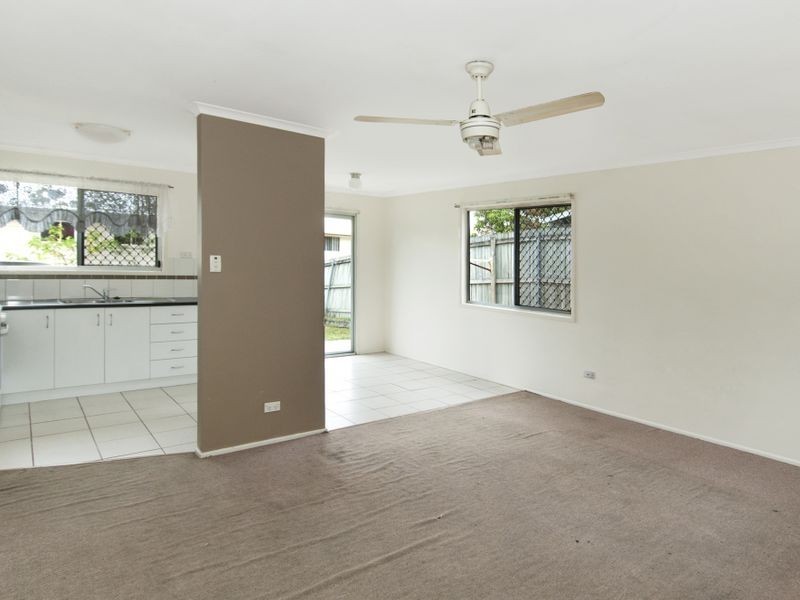 8 Rinto Drive, Eagleby QLD 4207