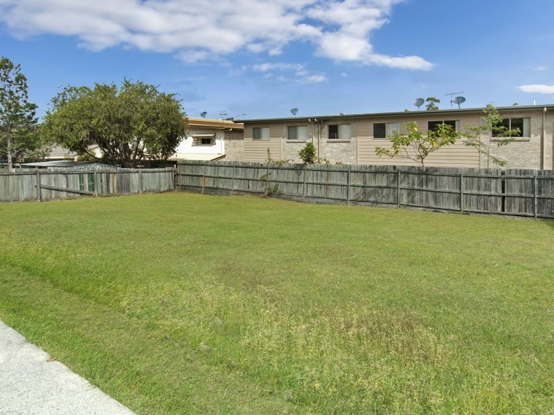 8 Rinto Drive, Eagleby QLD 4207
