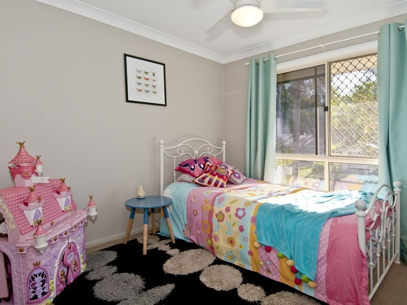 6 Lindau Street, Edens Landing QLD 4207