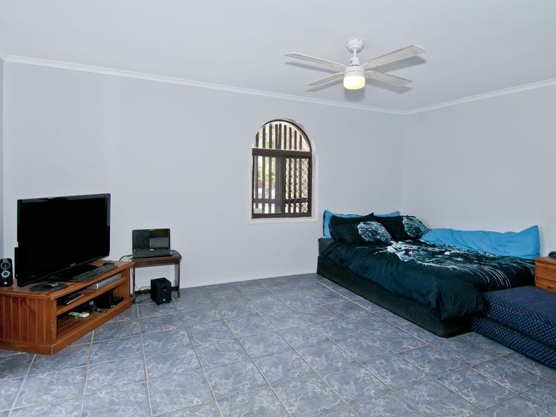 56 Robert Stanley Drive, Mount Warren Park QLD 4207