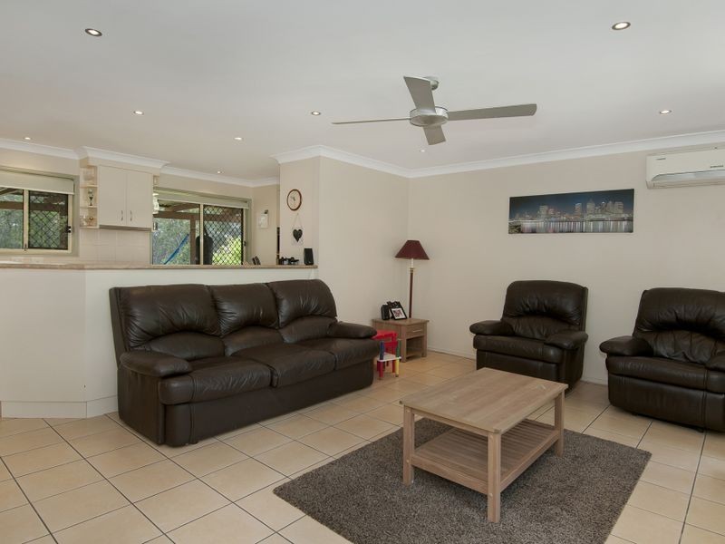 14 Kummara Road, Edens Landing QLD 4207