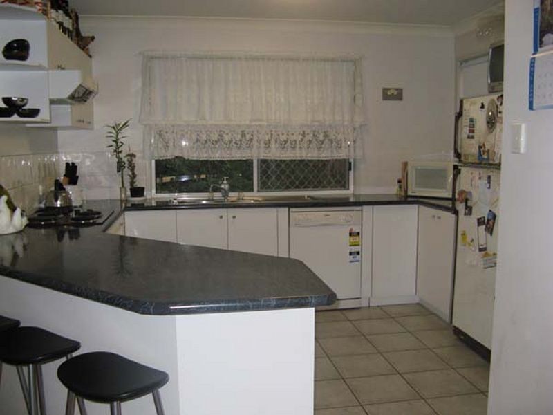 73 Loane Dr, Edens Landing QLD 4207