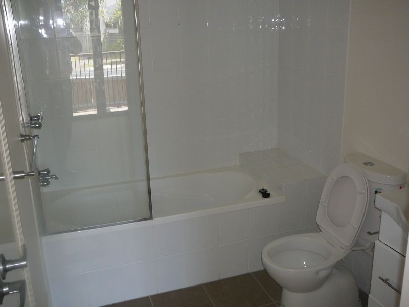 4/118 Fryar Road, Eagleby QLD 4207