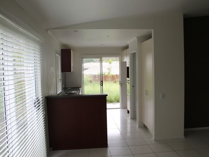 2/66 Castile Cr, Edens Landing QLD 4207