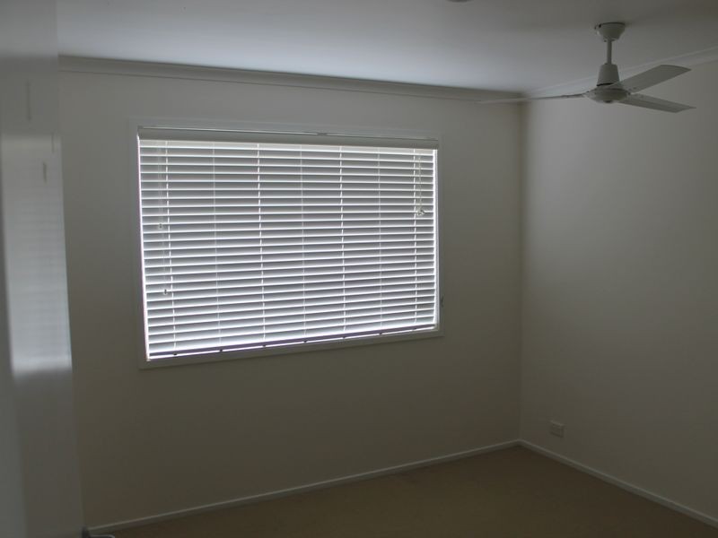 2/66 Castile Cr, Edens Landing QLD 4207