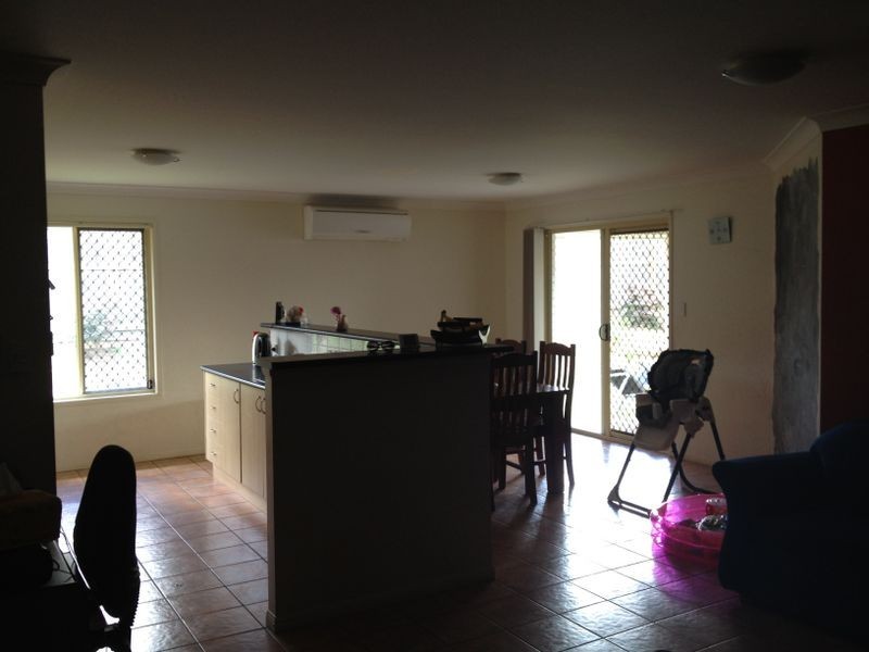 7 Barber Court, Waterford QLD 4133