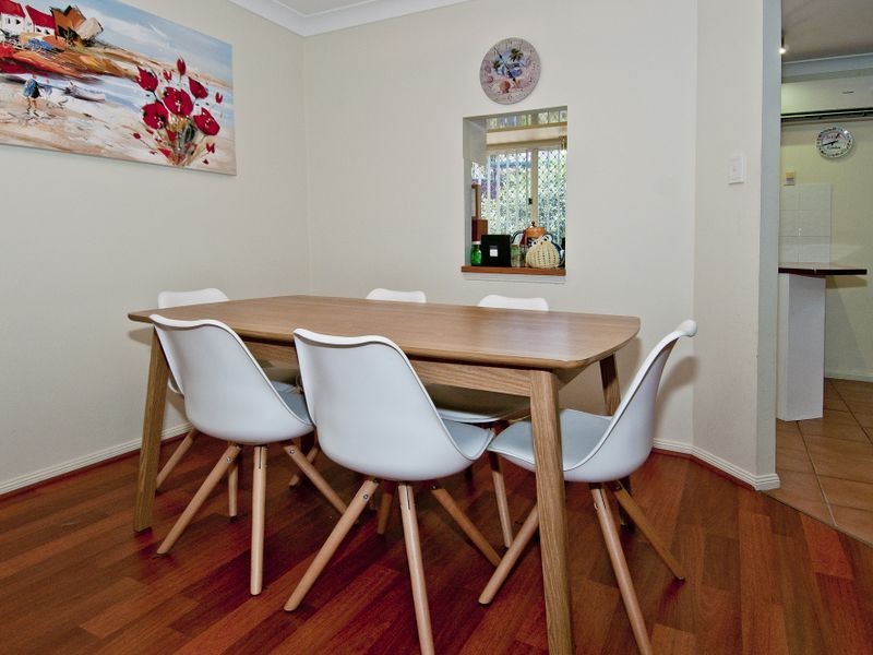 1 Borger Place, Edens Landing QLD 4207