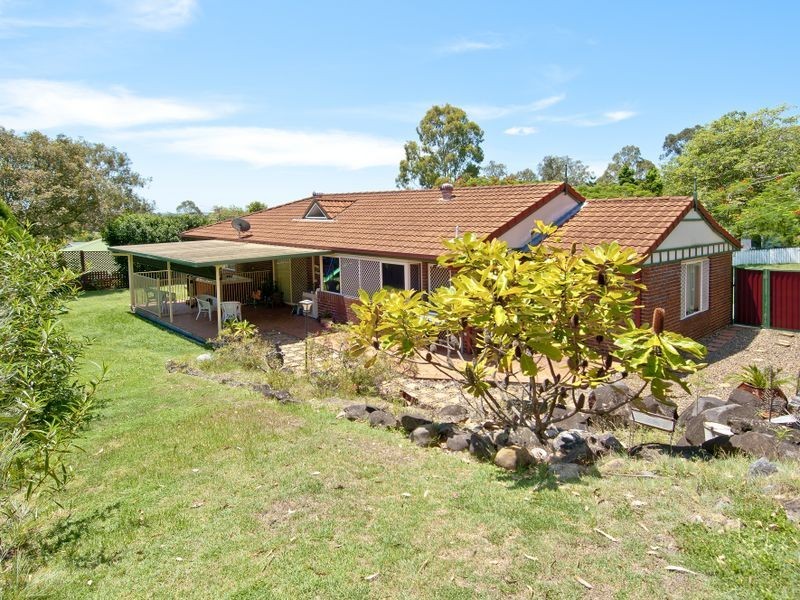 1 Borger Place, Edens Landing QLD 4207