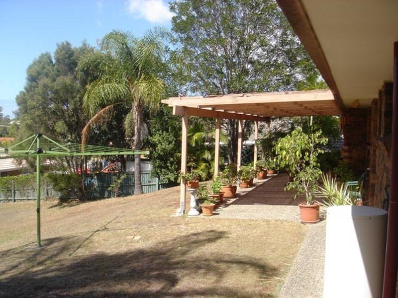 3 Wantana Cresent, Edens Landing QLD 4207