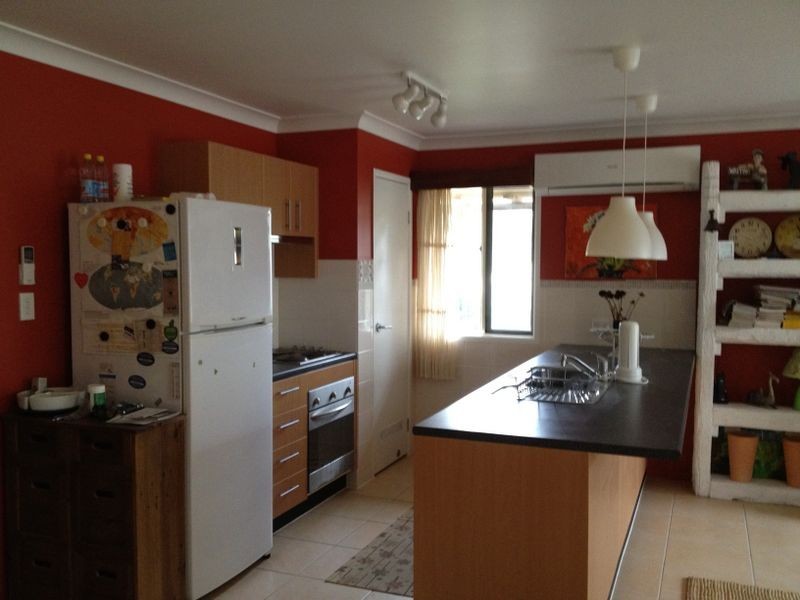 5 Vernon Place, Edens Landing QLD 4207