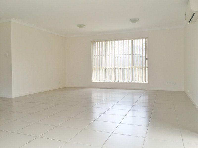 21 Rebecca Circuit, Eagleby QLD 4207