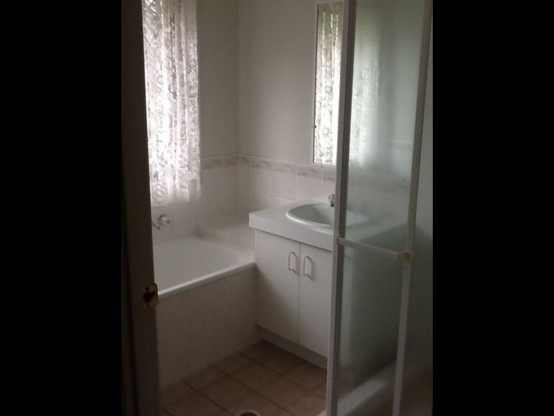 27 Kummara  Road, Edens Landing QLD 4207