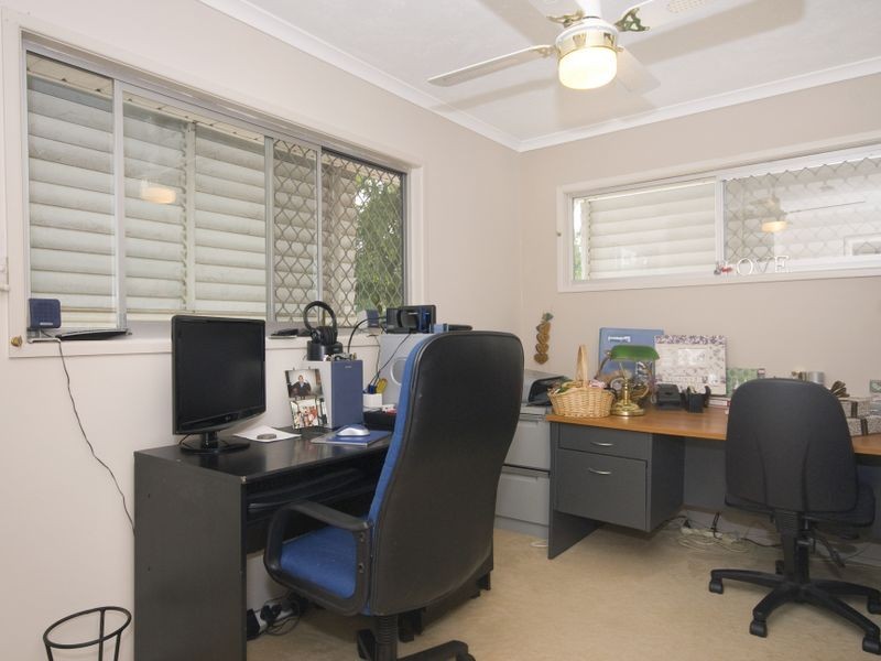 21 Cowper Avenue, Eagleby QLD 4207