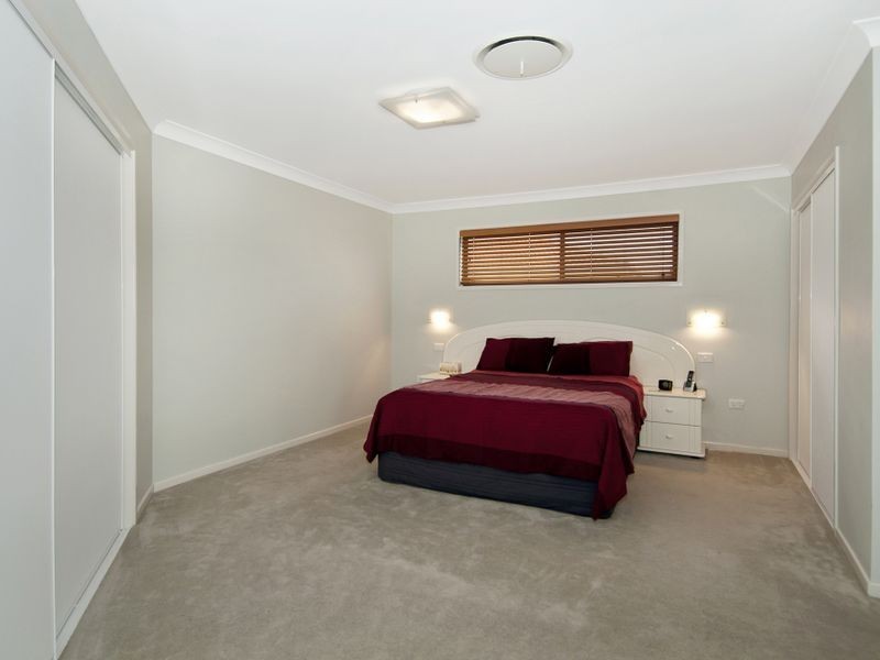 5 River Breeze Court, Windaroo QLD 4207