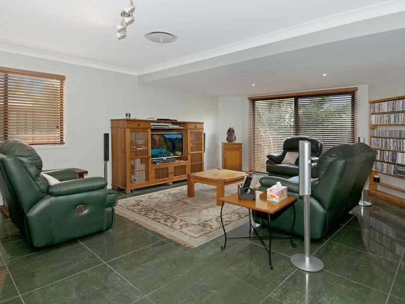 5 River Breeze Court, Windaroo QLD 4207