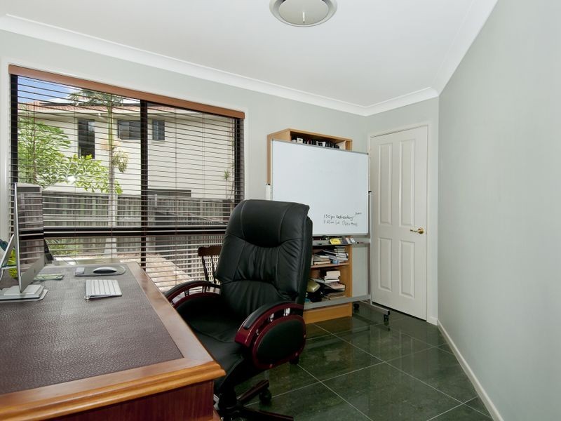 5 River Breeze Court, Windaroo QLD 4207