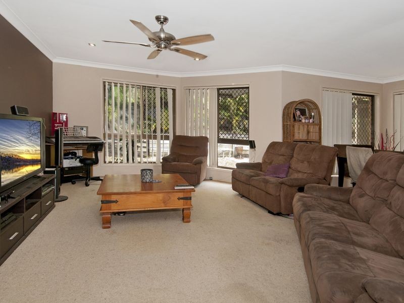 53 Avonmore Street, Edens Landing QLD 4207