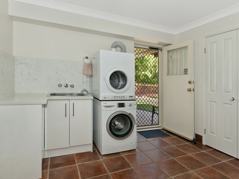 15 Carmen Court, Bahrs Scrub QLD 4207