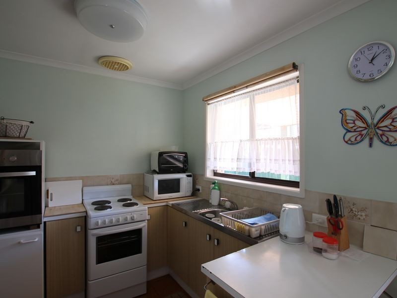 5 Railway Parade, Loganlea QLD 4131