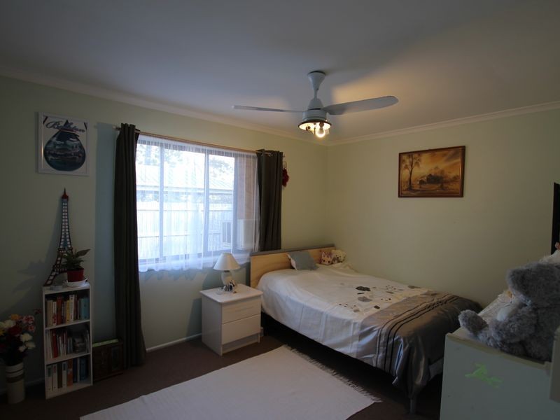 5 Railway Parade, Loganlea QLD 4131