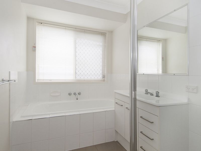 6 Tern Close, Eagleby QLD 4207