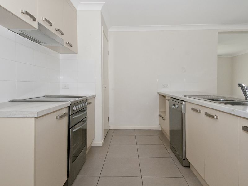 6 Tern Close, Eagleby QLD 4207
