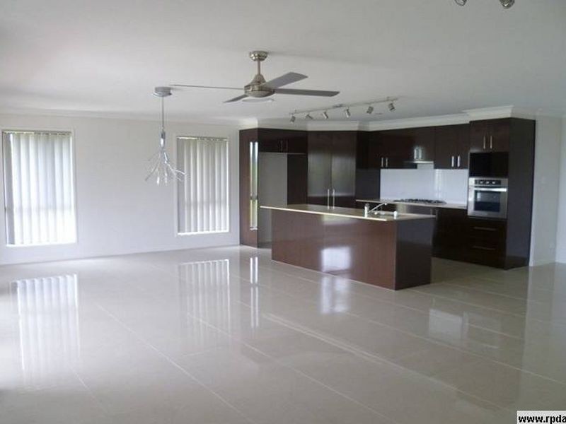 16 Lenna Court, Mount Warren Park QLD 4207