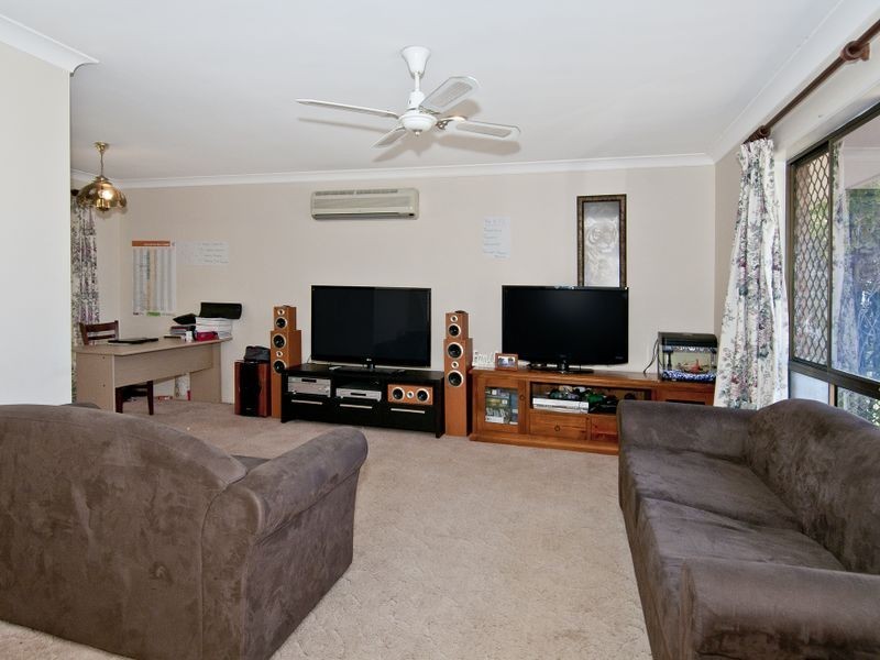 35 Bingo Street, Holmview QLD 4207