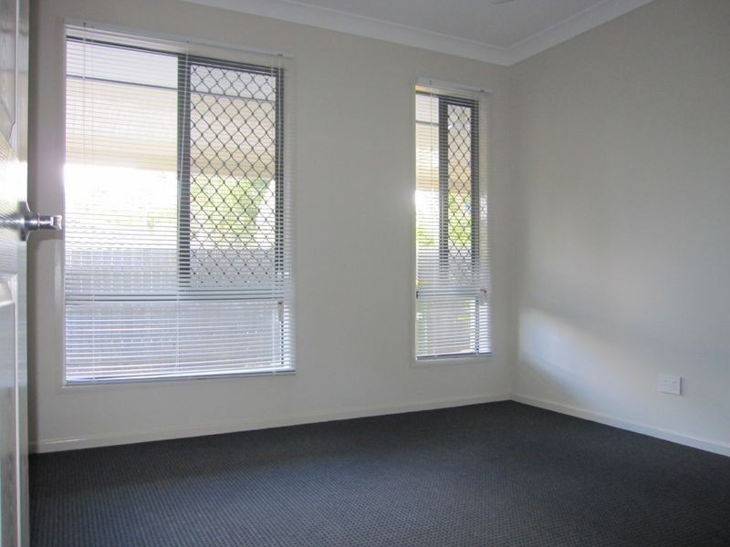 12B Avonmore Street, Edens Landing QLD 4207