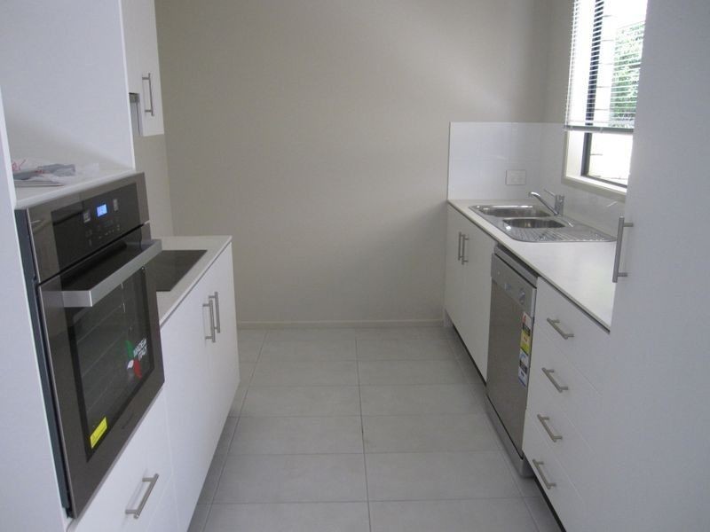 12B Avonmore Street, Edens Landing QLD 4207