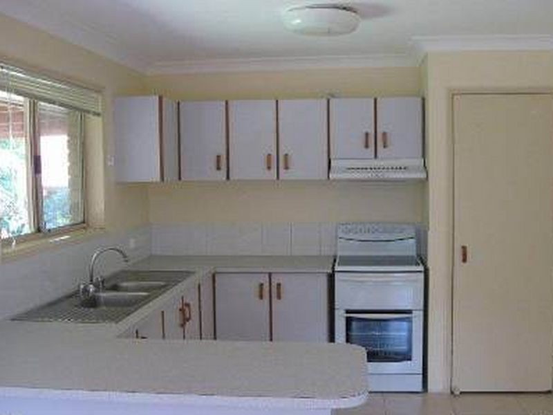 29 Tregana Circuit, Edens Landing QLD 4207