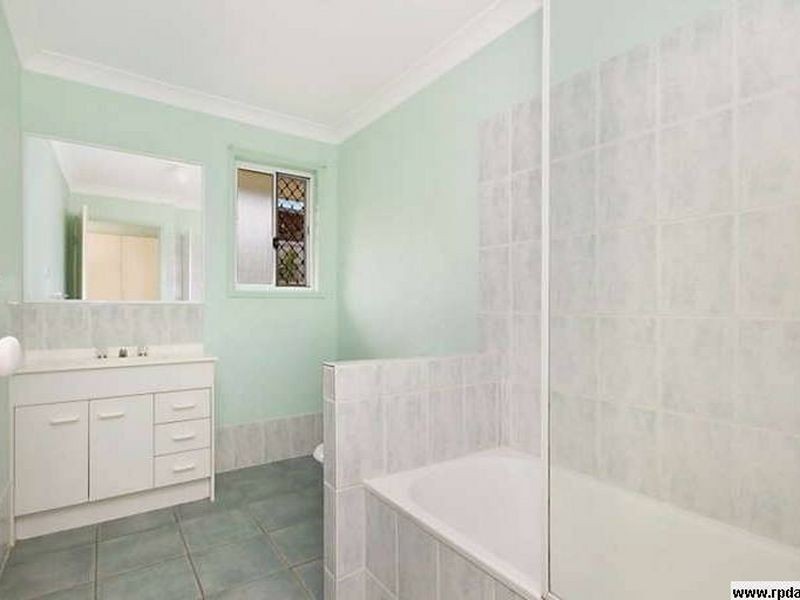 93 Carl Heck Blvd, Windaroo QLD 4207