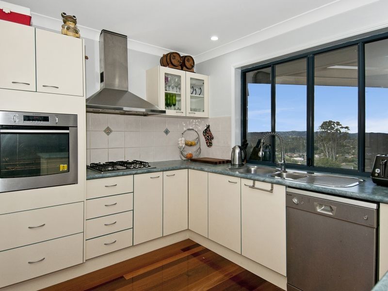 41 Lucy Drive, Edens Landing QLD 4207