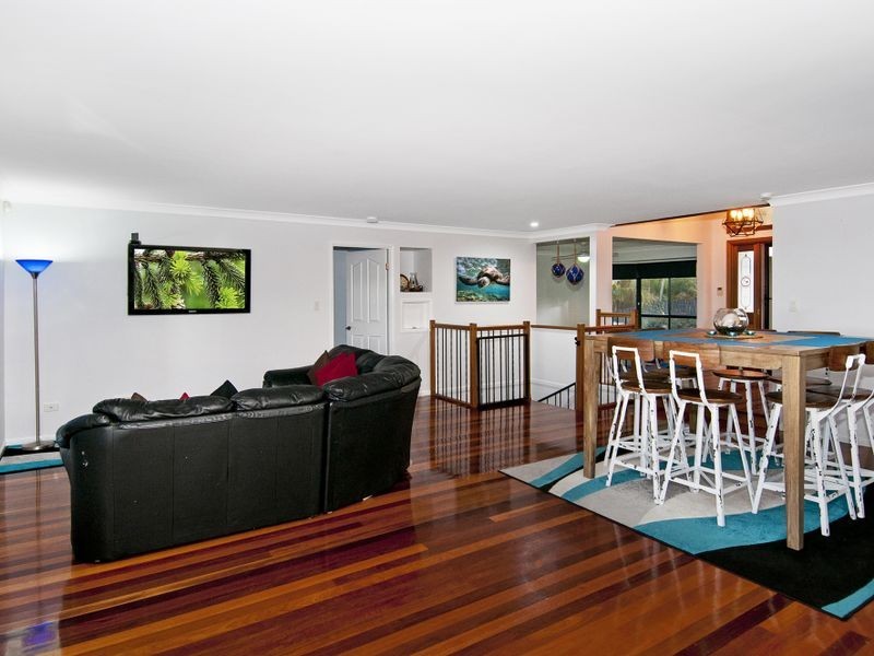 41 Lucy Drive, Edens Landing QLD 4207