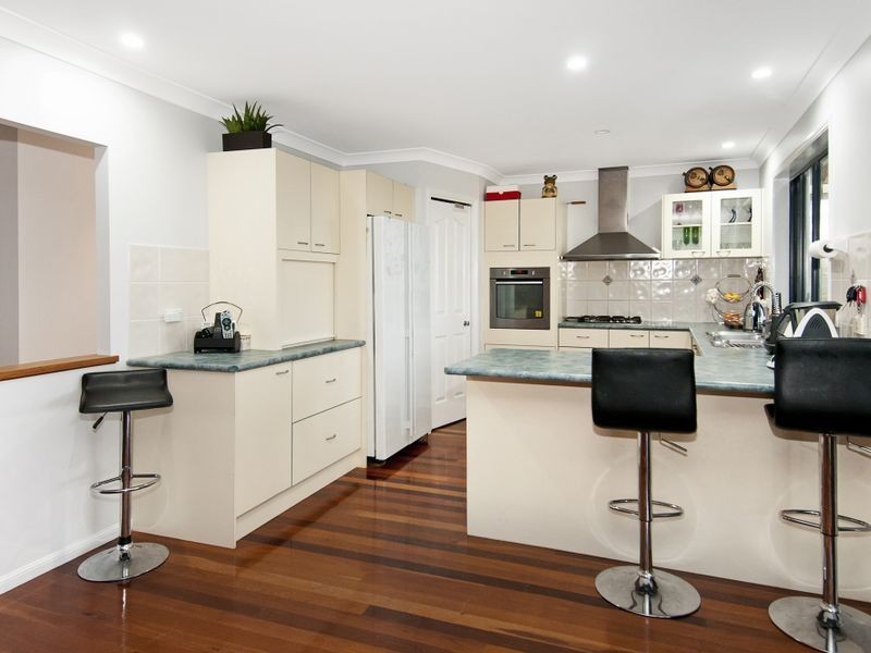 41 Lucy Drive, Edens Landing QLD 4207