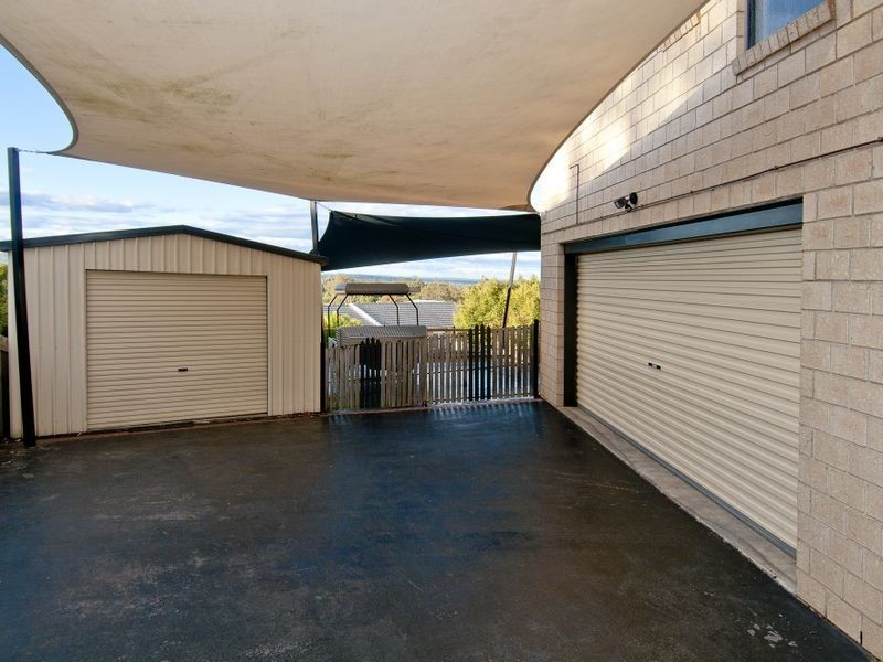 41 Lucy Drive, Edens Landing QLD 4207