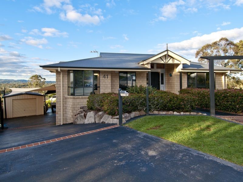 41 Lucy Drive, Edens Landing QLD 4207