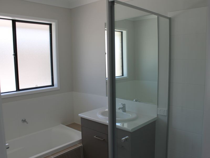 5 Kanimbla Street, Holmview QLD 4207