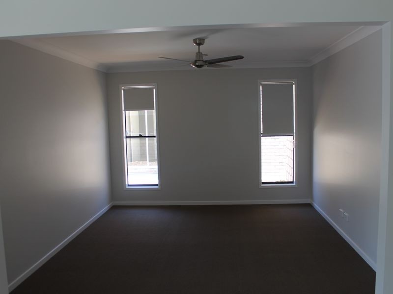 5 Kanimbla Street, Holmview QLD 4207