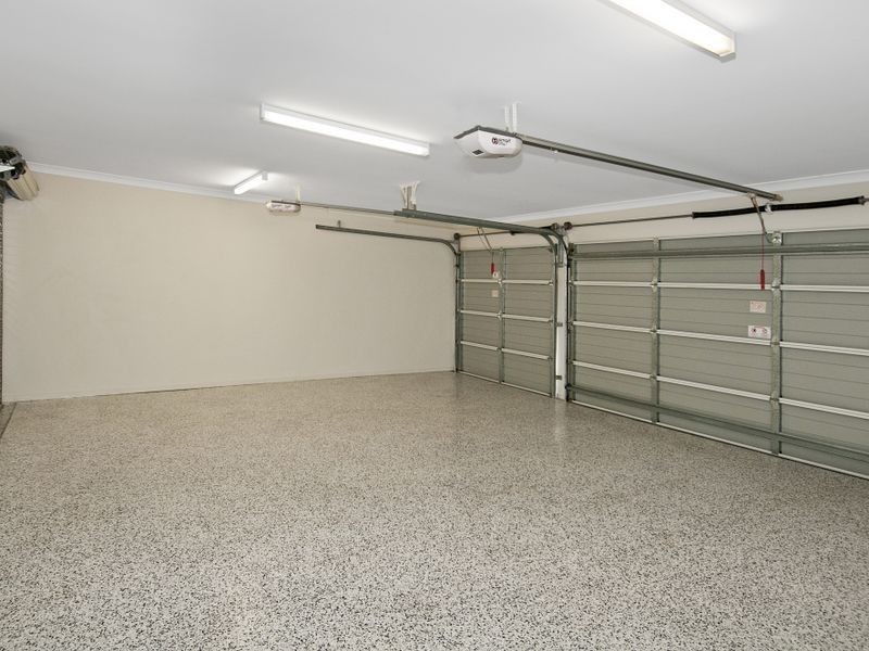 26 Pebble Beach Drive, Windaroo QLD 4207