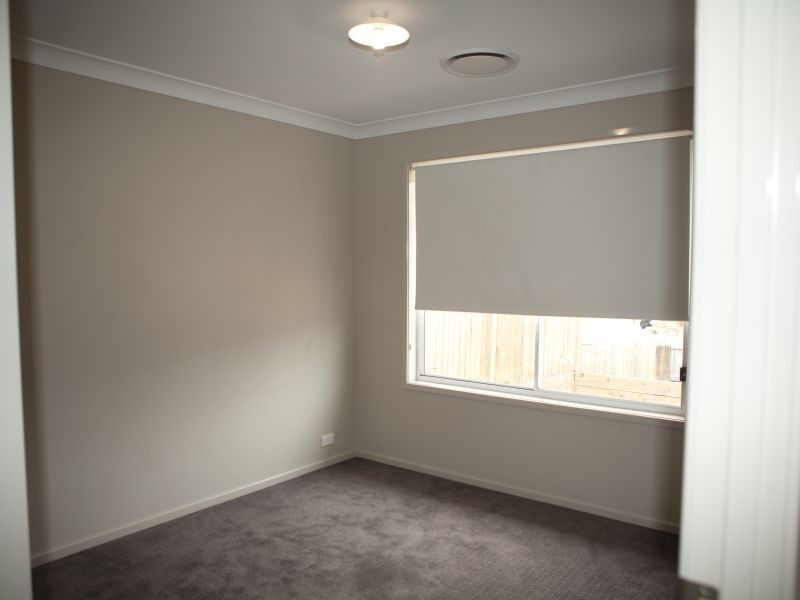 4 Carrawinya St, Waterford QLD 4133