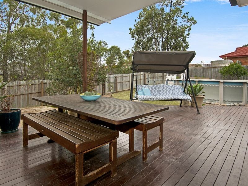 7 Vernon Place, Edens Landing QLD 4207