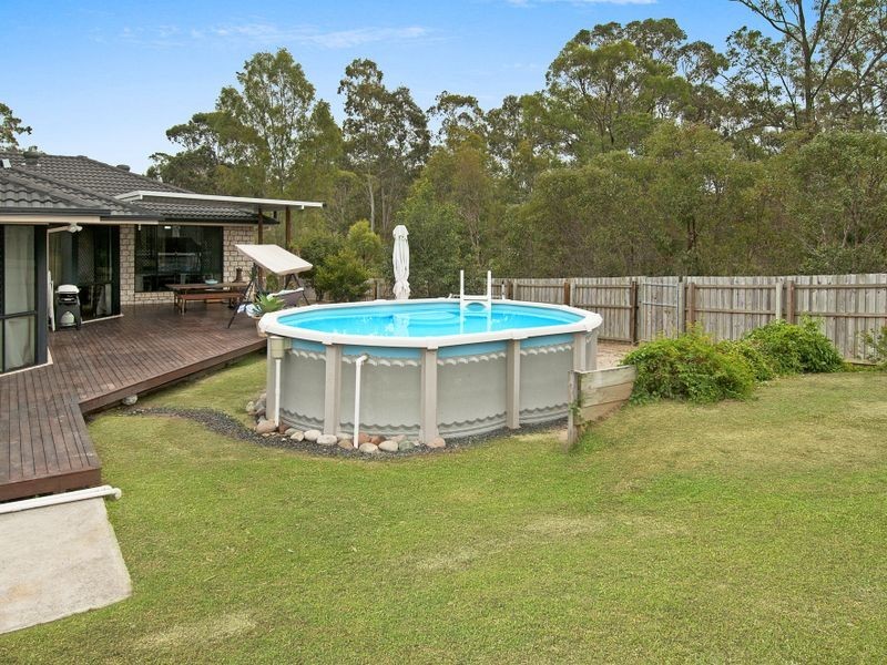 7 Vernon Place, Edens Landing QLD 4207
