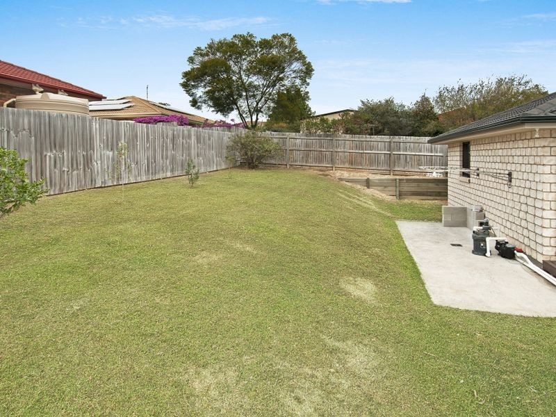 7 Vernon Place, Edens Landing QLD 4207
