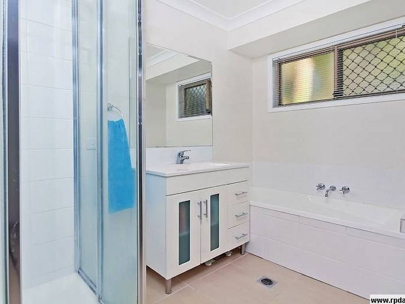 2 Salomon Court, Beenleigh QLD 4207