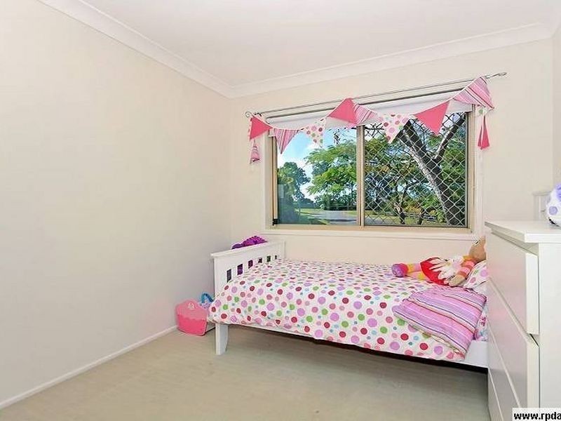 2 Salomon Court, Beenleigh QLD 4207