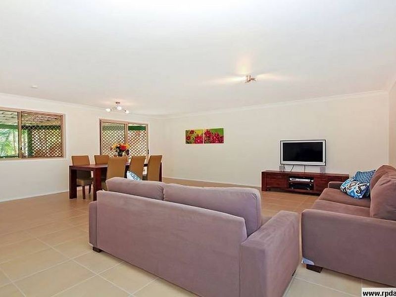 2 Salomon Court, Beenleigh QLD 4207