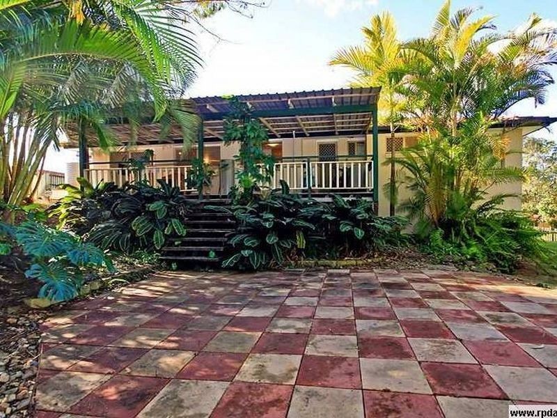 2 Salomon Court, Beenleigh QLD 4207