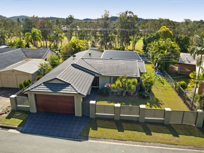 64 Bannockburn Road, Windaroo QLD 4207