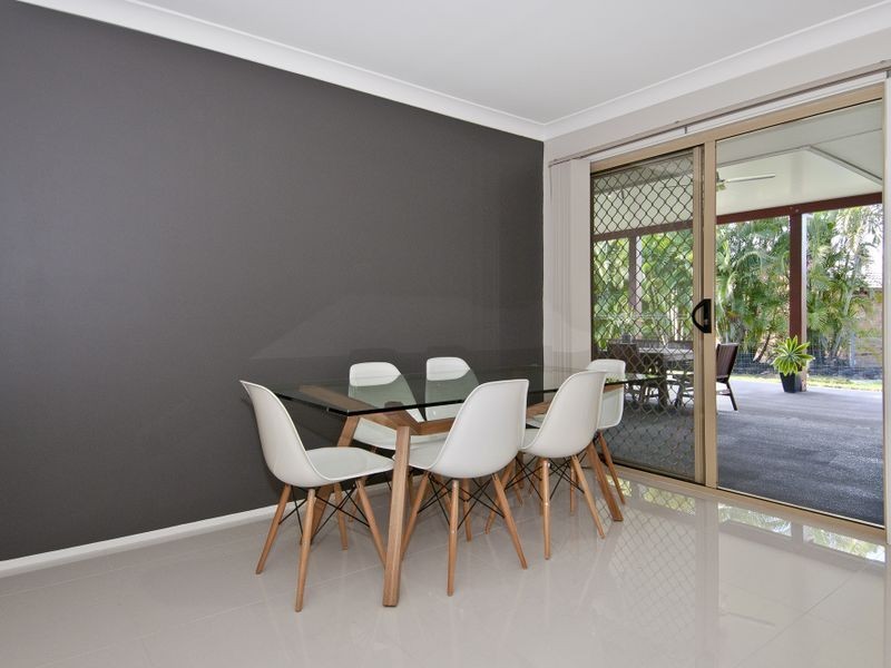 64 Bannockburn Road, Windaroo QLD 4207